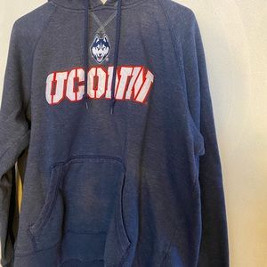 UCONN sweatshirt